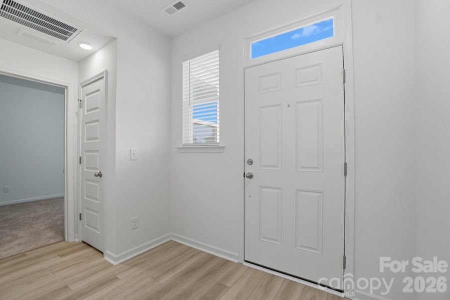 Spacious, unfurnished interior of a new home in Bellina, York (Image 32).