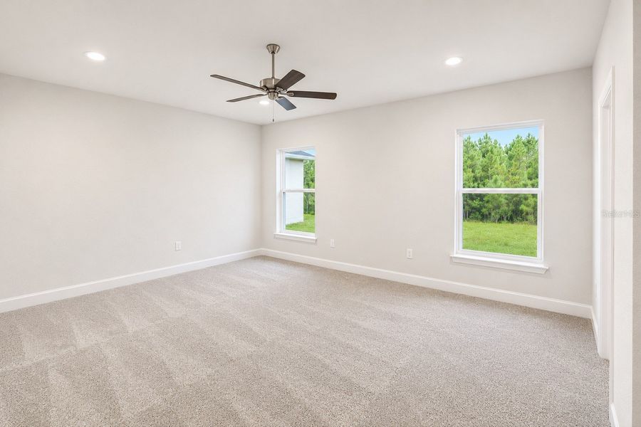 Spacious, unfurnished interior of a new home in Harmony Central, St. Cloud (Image 16).