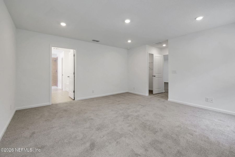 Spacious, unfurnished interior of a new home in Wilford Oaks, Orange Park (Image 18). Spacious, unfurnished interior of a new home in Wilford Oaks, Orange Park (Image 18).