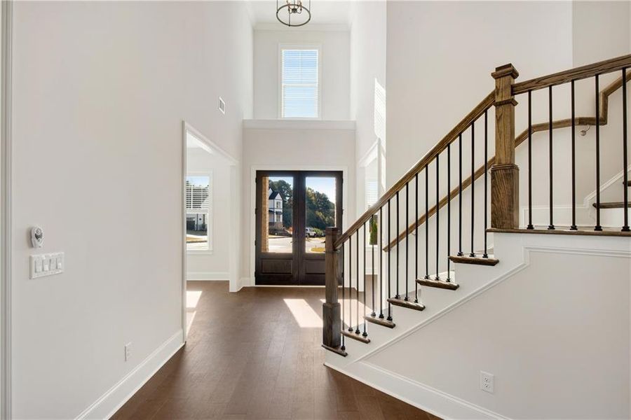 Spacious, unfurnished interior of a new home in The Retreat at Caney Creek, Alpharetta (Image 59).