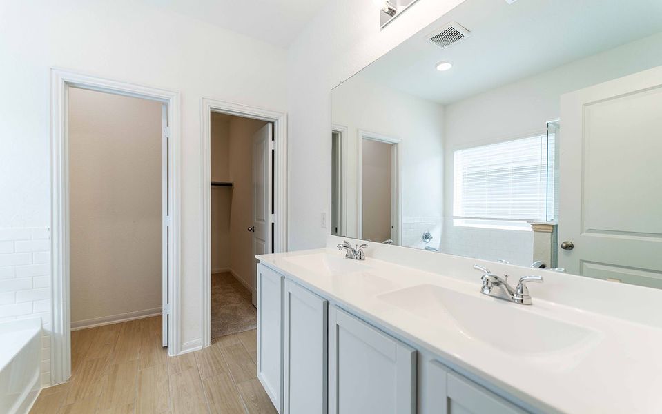 Furnished interior view inside a new home in Hunter's Ranch, San Antonio (Image 6).