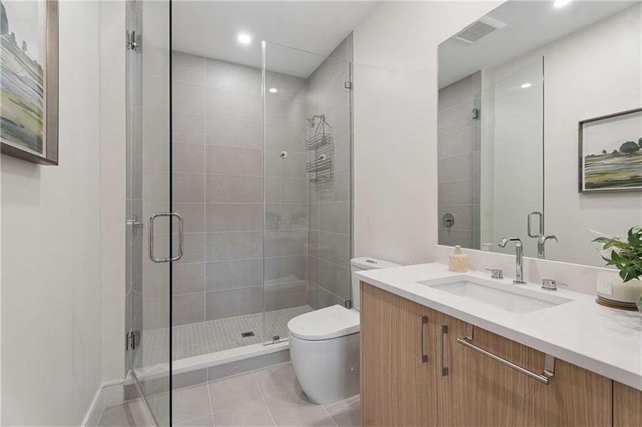 Furnished interior view inside a new home in , Atlanta (Image 39).