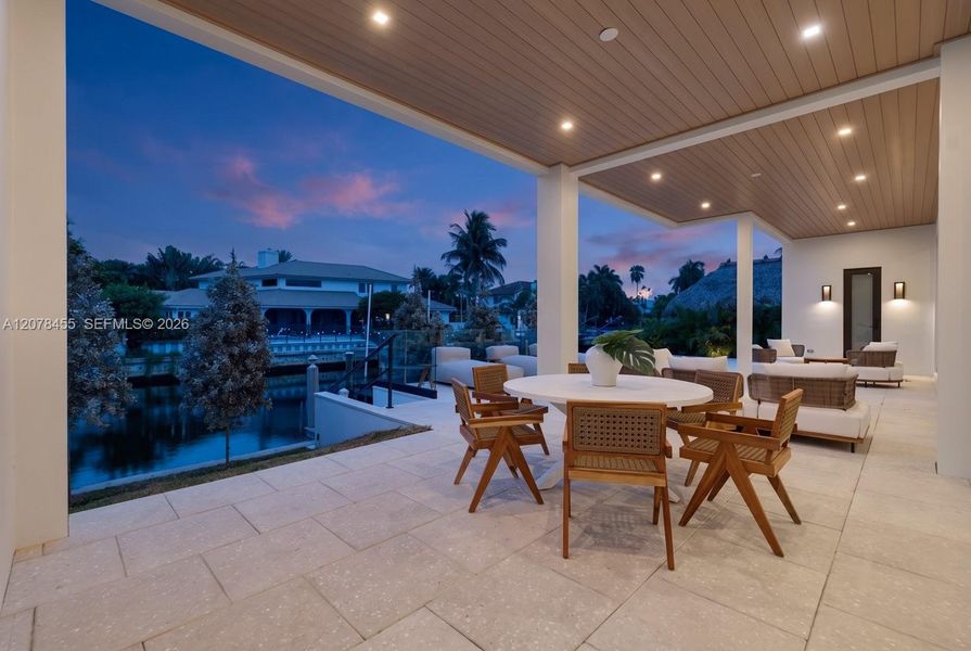 Exterior details and patio area of a home in , Boca Raton (Image 4).