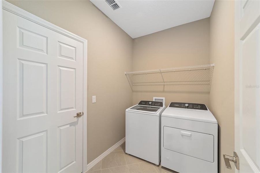 Close-up of interior finishes inside a home in Calesa Township, Ocala (Image 15). Close-up of interior finishes inside a home in Calesa Township, Ocala (Image 15).
