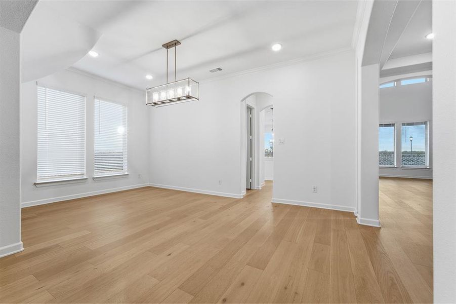 Spacious, unfurnished interior of a new home in Green Meadows, Celina (Image 23).