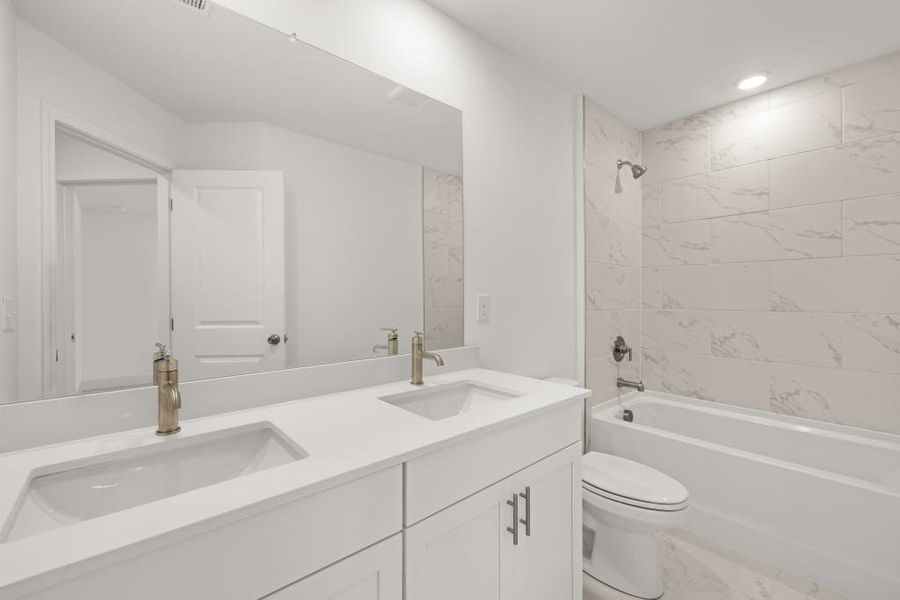 Furnished interior view inside a new home in Willow Creek, Watkinsville (Image 14).