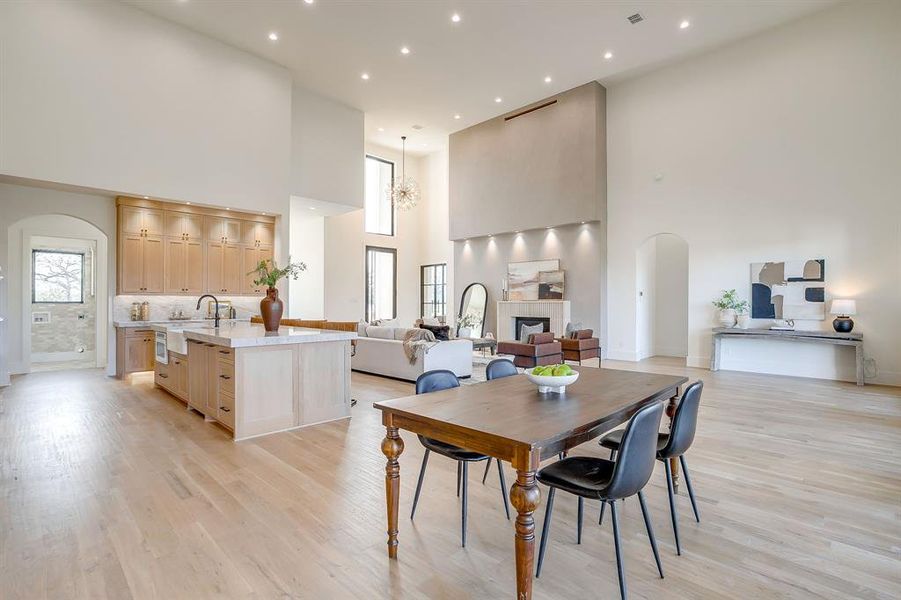 Furnished interior view inside a new home in , Weatherford (Image 16).