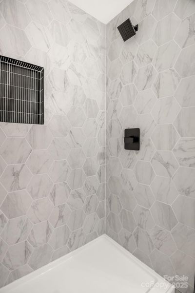 Image 18 of a home in .