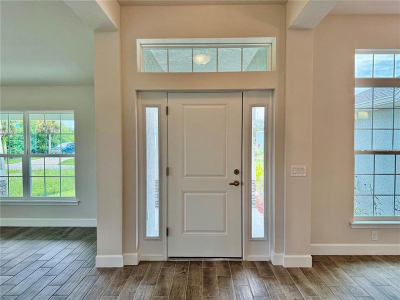 Spacious, unfurnished interior of a new home in South Gulf Cove, Port Charlotte (Image 22).