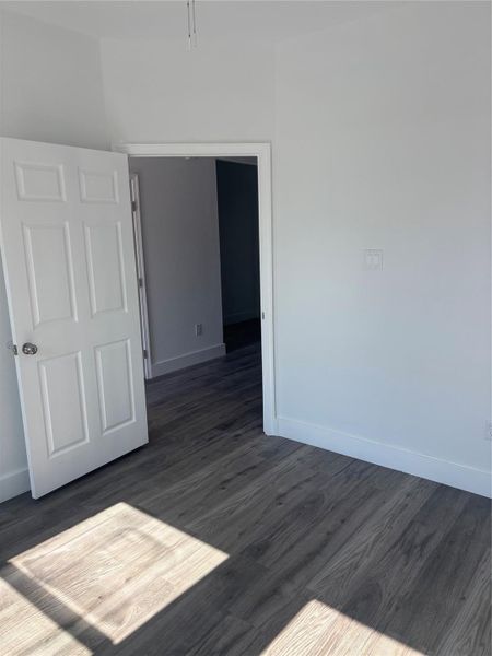 Spacious, unfurnished interior of a new home in , Houston (Image 16).