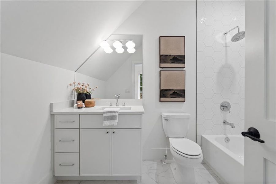 Furnished interior view inside a new home in , Roswell (Image 52).