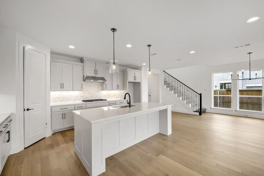 3241 Vaquero - Kitchen