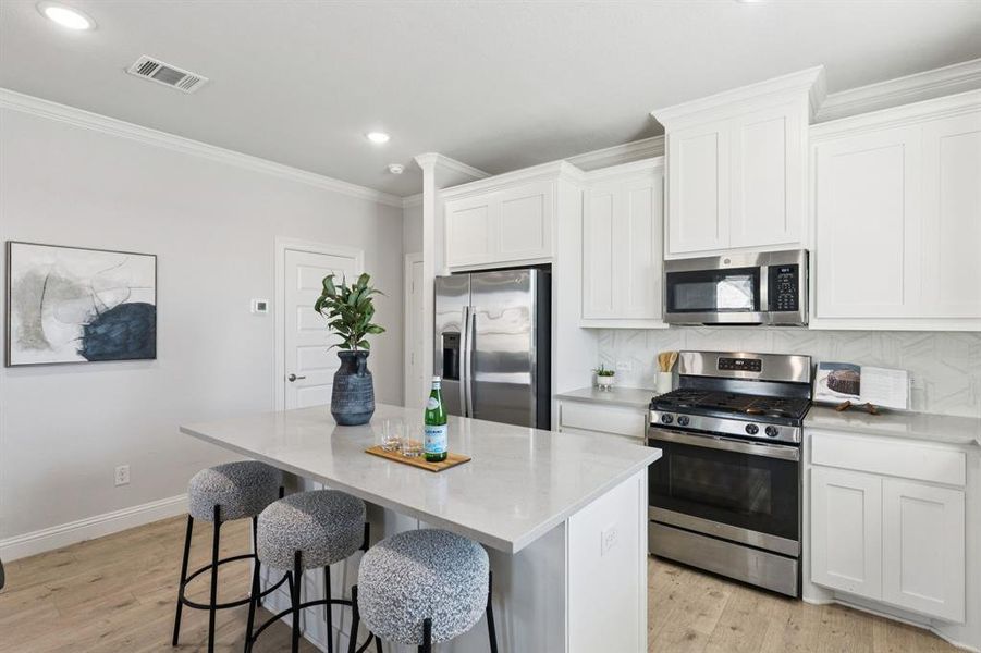 Furnished interior view inside a new home in Lakes of River Trails, Fort Worth (Image 13).