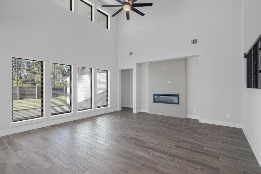 Spacious, unfurnished interior of a new home in ARTAVIA, Conroe (Image 32).