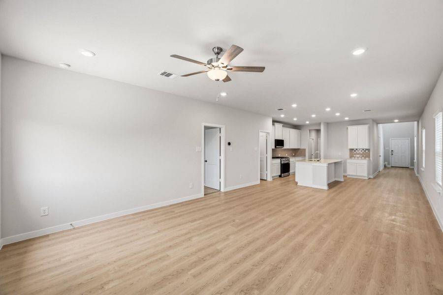 Spacious, unfurnished interior of a new home in Maple Woods, Hockley (Image 19).