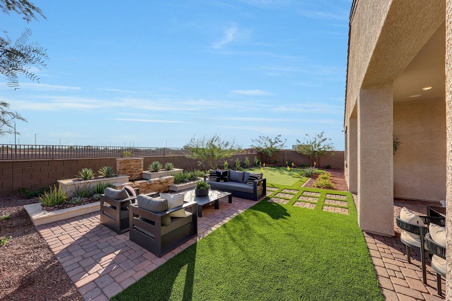 Representative exterior details of a home built from the Azure by Mattamy Homes in Tierra Vistoso, Surprise (Image 25).
