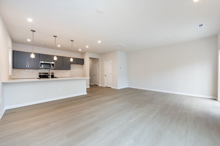 Spacious, unfurnished interior of a new home in Fifteen 15 Cannon, Charlotte (Image 27).
