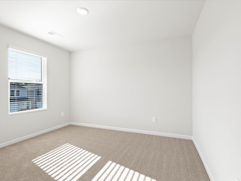 Spacious, unfurnished interior of a new home in Creek Ridge - Heritage Collection, Spartanburg (Image 22). Spacious, unfurnished interior of a new home in Creek Ridge - Heritage Collection, Spartanburg (Image 22).