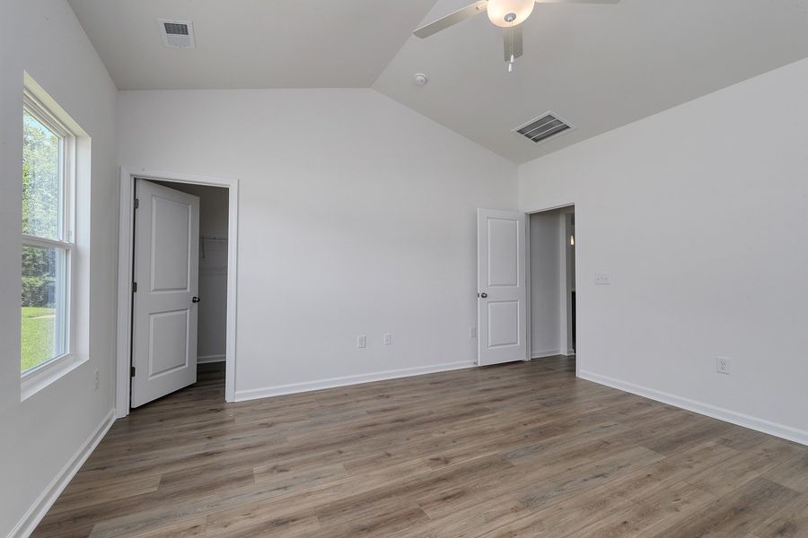 Spacious, unfurnished interior of a new home in Jordan Grove, Conway (Image 33).