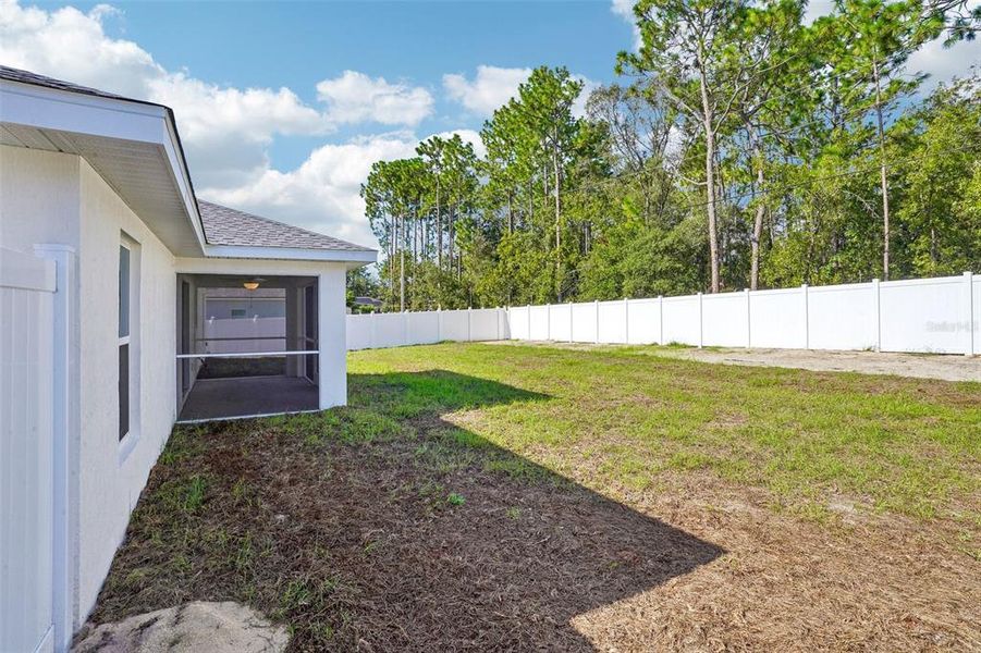 Exterior details and patio area of a home in , Ocala (Image 25). Exterior details and patio area of a home in , Ocala (Image 25).