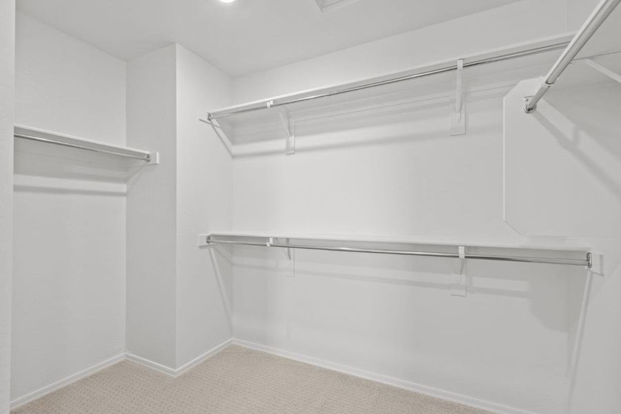 Spacious, unfurnished interior of a new home in Skyline Village Enclaves, San Tan Valley (Image 16).