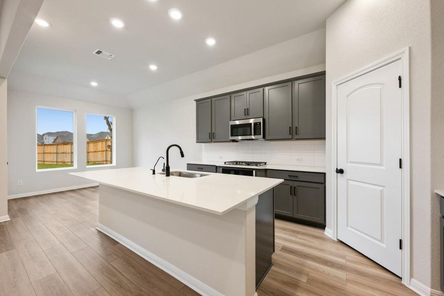 Representative images and renderings are for illustrative purposes. Actual structural options and design finishes of home may vary. Representative images and renderings are for illustrative purposes. Actual structural options and design finishes of home may vary.