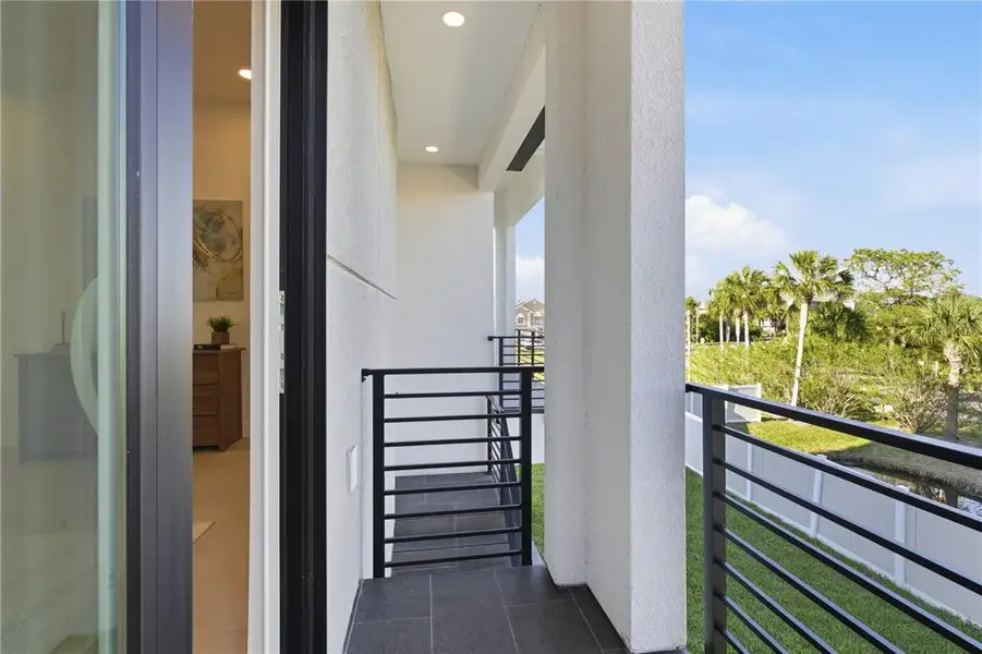 Exterior details and patio area of a home in , New Port Richey (Image 36).