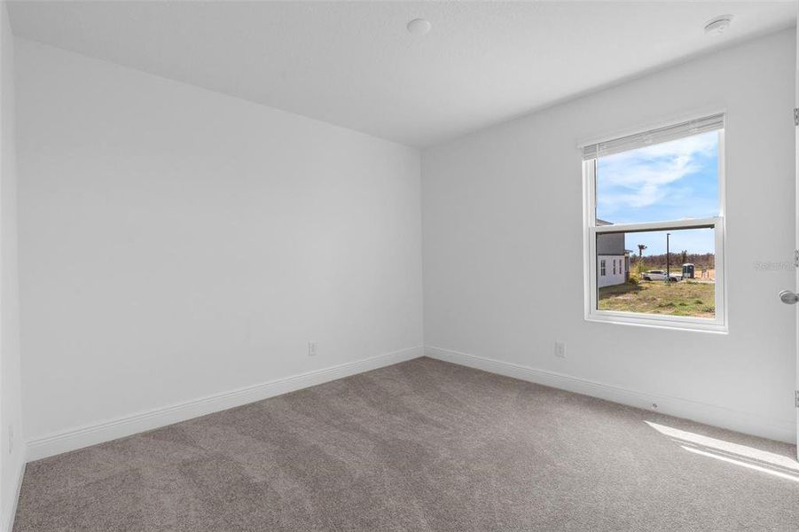 Spacious, unfurnished interior of a new home in Ridgeview, Clermont (Image 19).