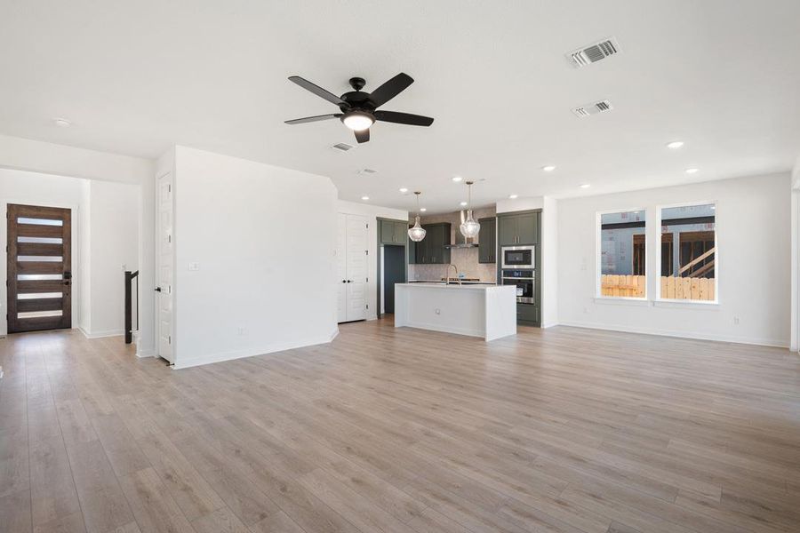 Spacious, unfurnished interior of a new home in Terrace Collection at Lariat, Liberty Hill (Image 25). Spacious, unfurnished interior of a new home in Terrace Collection at Lariat, Liberty Hill (Image 25).