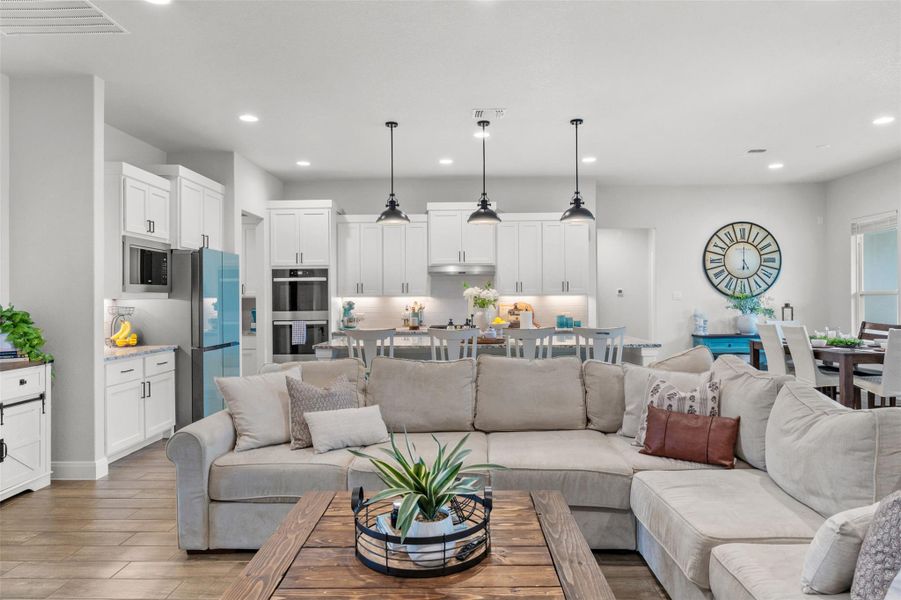 Furnished interior view inside a new home in , Salado (Image 10).