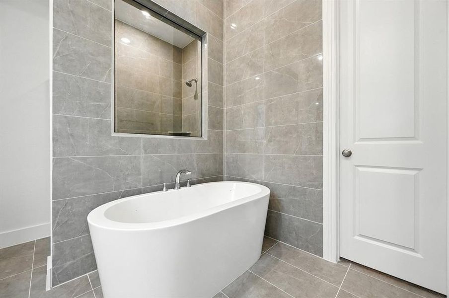 Furnished interior view inside a new home in Thompson Farms: 60ft. lots, Van Alstyne (Image 4). Furnished interior view inside a new home in Thompson Farms: 60ft. lots, Van Alstyne (Image 4).