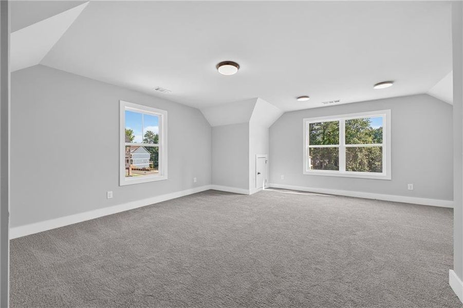 Spacious, unfurnished interior of a new home in , Atlanta (Image 33).