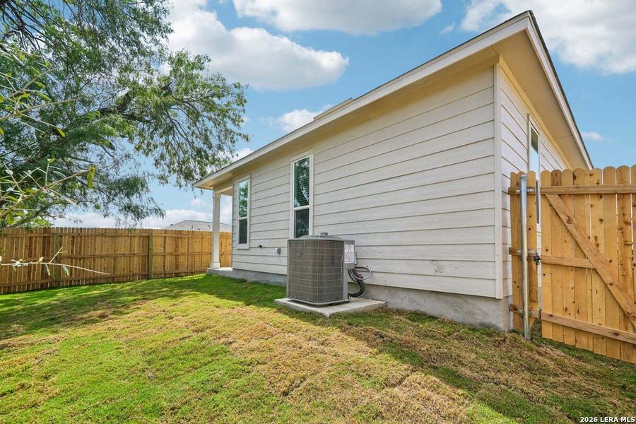 Exterior details and patio area of a home in The Granary - Heritage Collection, San Antonio (Image 3).