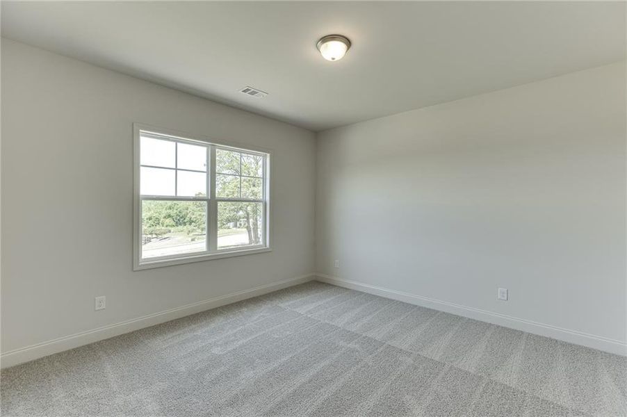 Spacious, unfurnished interior of a new home in , Jefferson (Image 43).