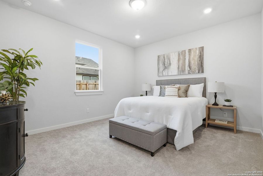 Furnished interior view inside a new home in Highland Ridge, New Braunfels (Image 26).