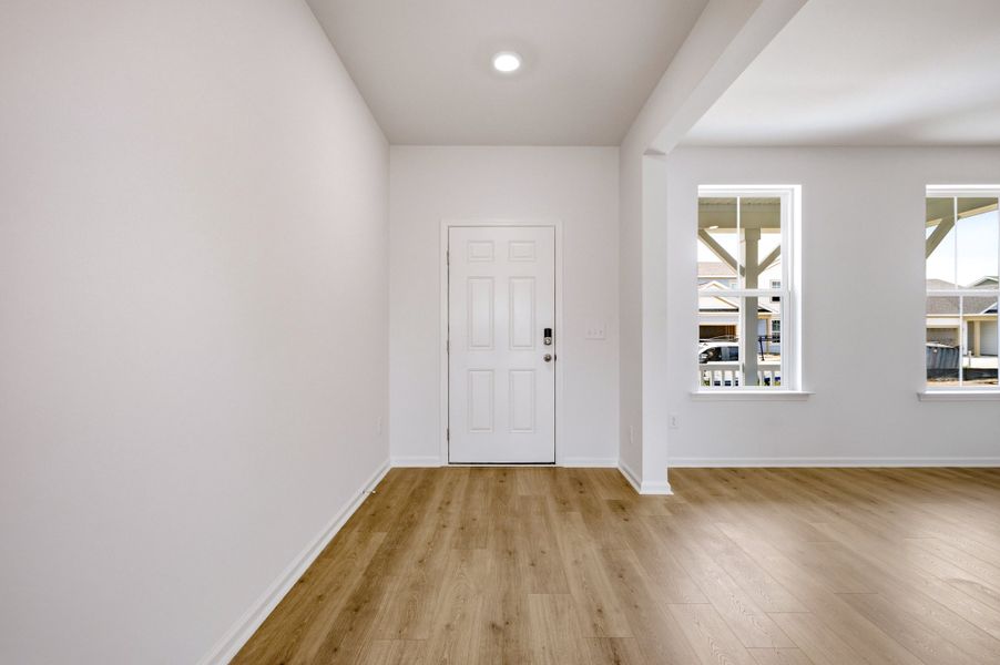 Spacious, unfurnished interior of a new home in Somerset, Myrtle Beach (Image 23). Spacious, unfurnished interior of a new home in Somerset, Myrtle Beach (Image 23).