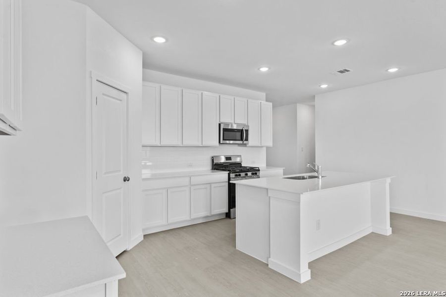Furnished interior view inside a new home in Grace Gardens, San Antonio (Image 8). Furnished interior view inside a new home in Grace Gardens, San Antonio (Image 8).