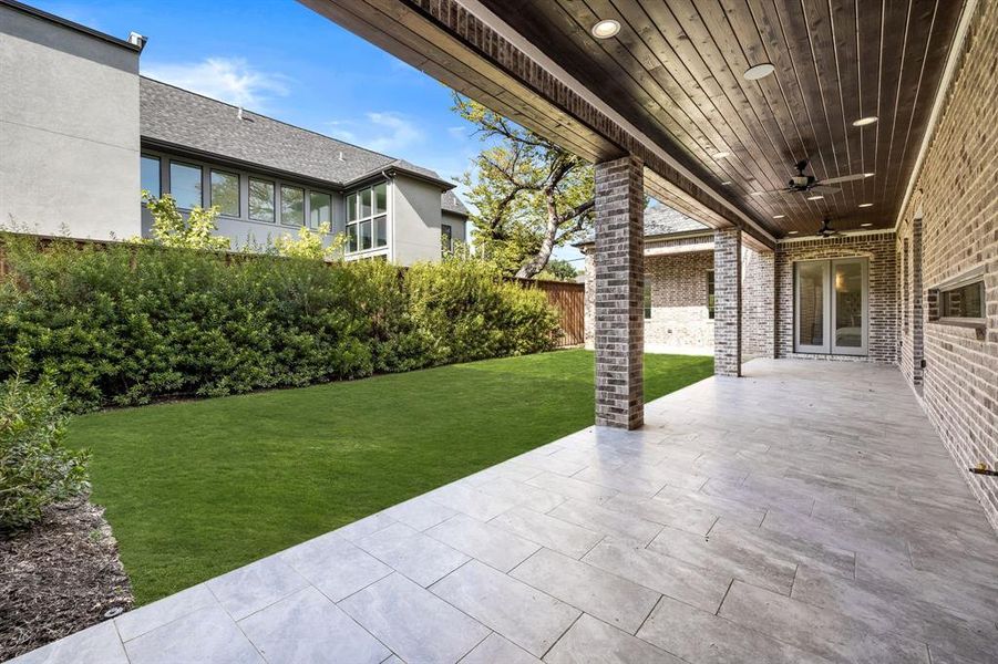 View of patio / terrace featuring ceiling fan