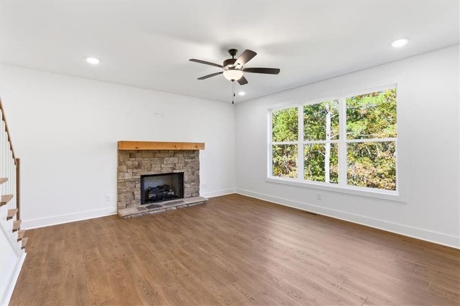 Spacious, unfurnished interior of a new home in , Cartersville (Image 17).