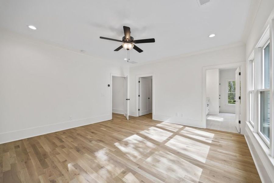 Spacious, unfurnished interior of a new home in , Madison (Image 31).