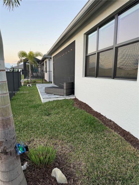 Exterior details and patio area of a home in , Port St. Lucie (Image 4).