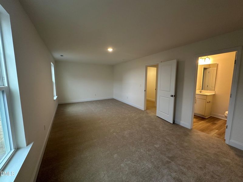 649 Hipwood 2nd_Floor_BR_ba