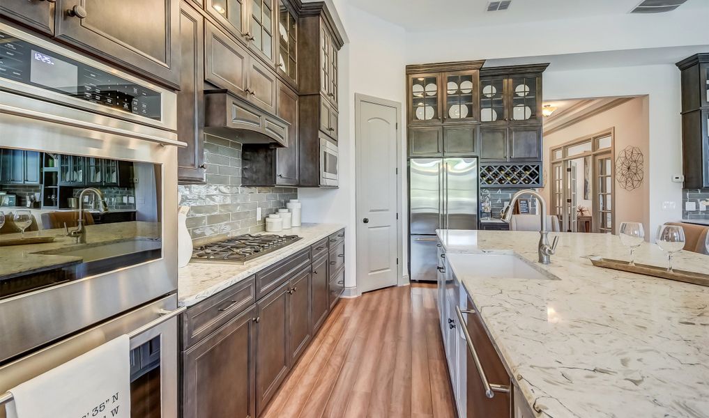 Ample cabinet space in kitchen