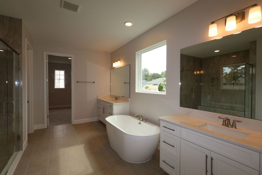 Owner's Bathroom Owner's Bathroom