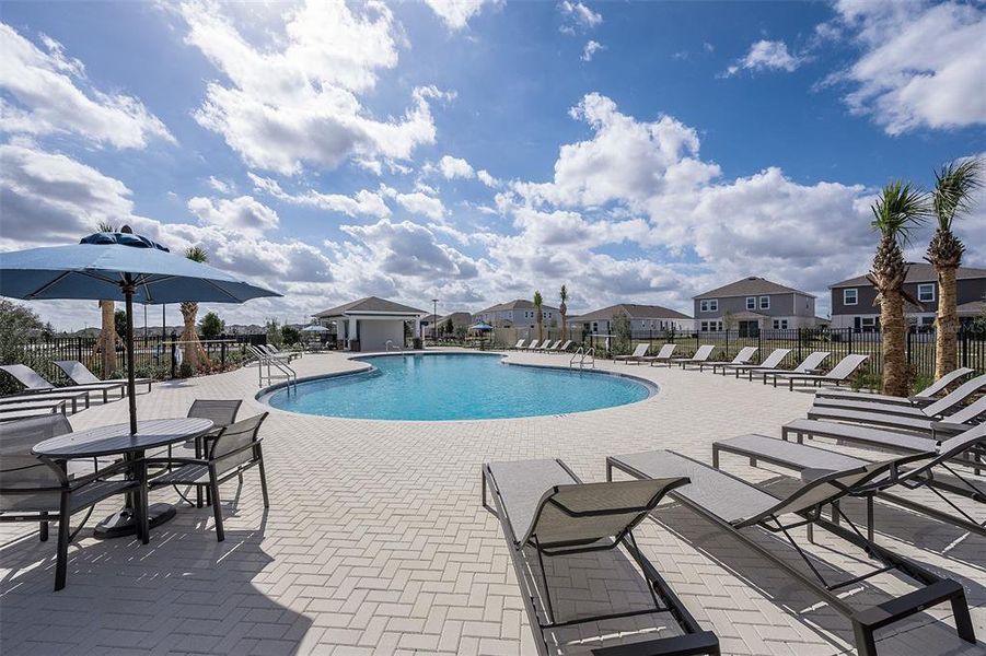 Community amenities in Waterstone, Groveland (Image 18).