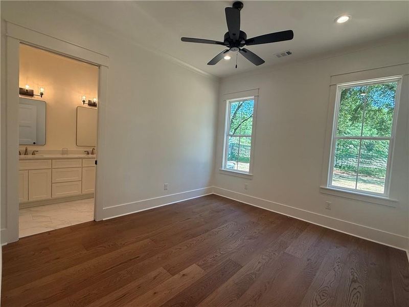 Spacious, unfurnished interior of a new home in , Monroe (Image 17).
