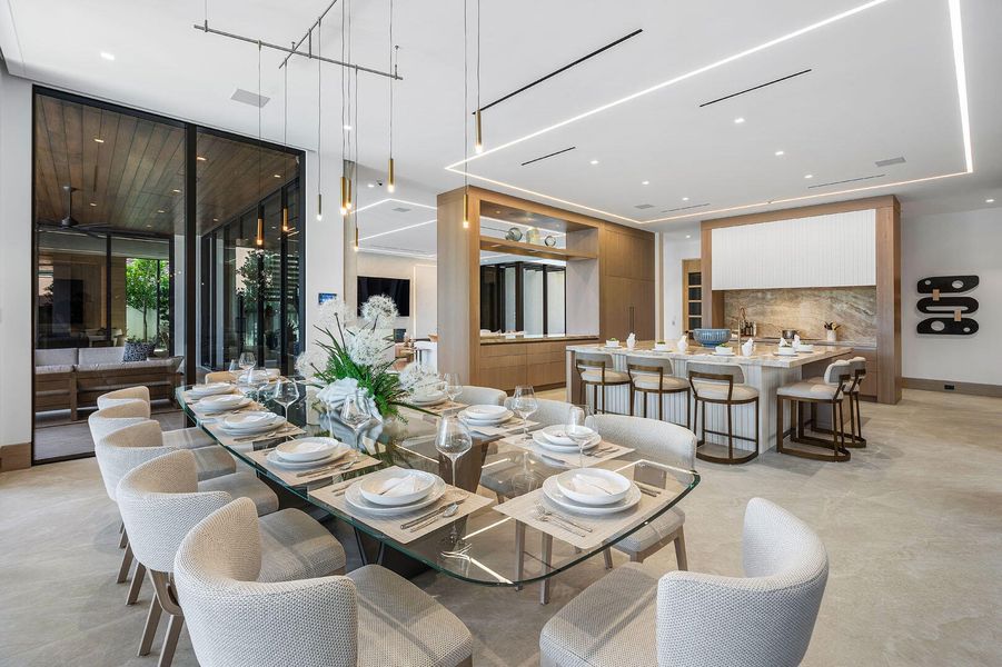 1520_Royal_Palm_Way_22