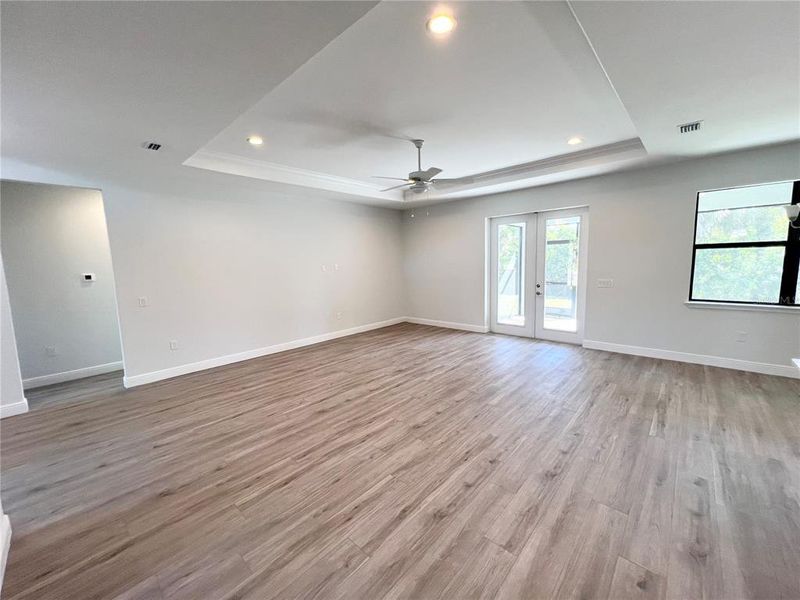 Spacious, unfurnished interior of a new home in , North Port (Image 11).
