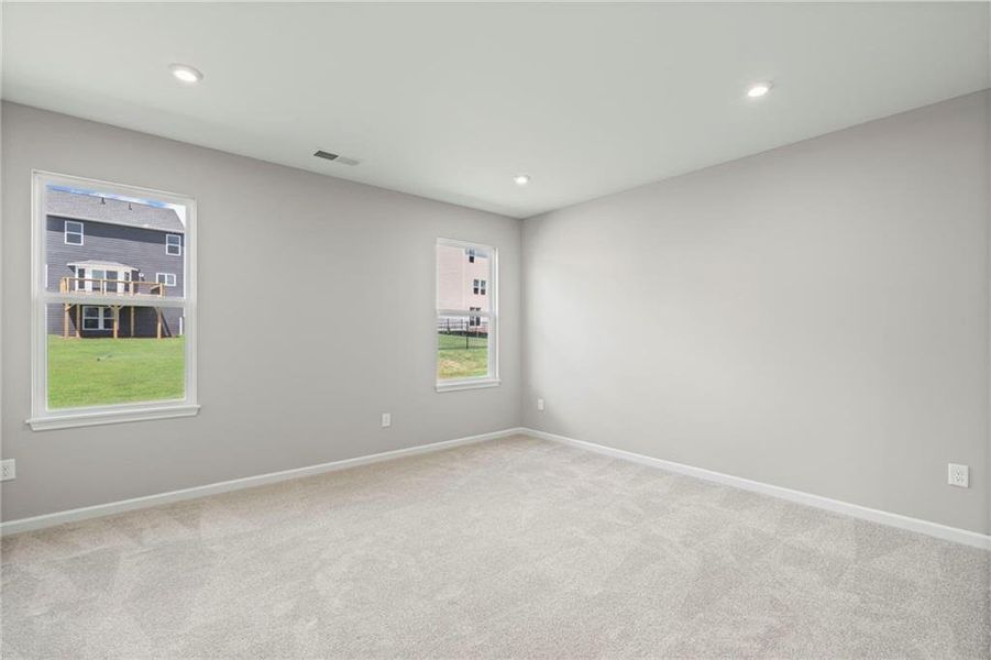 Spacious, unfurnished interior of a new home in Twin Lakes, Hoschton (Image 32).