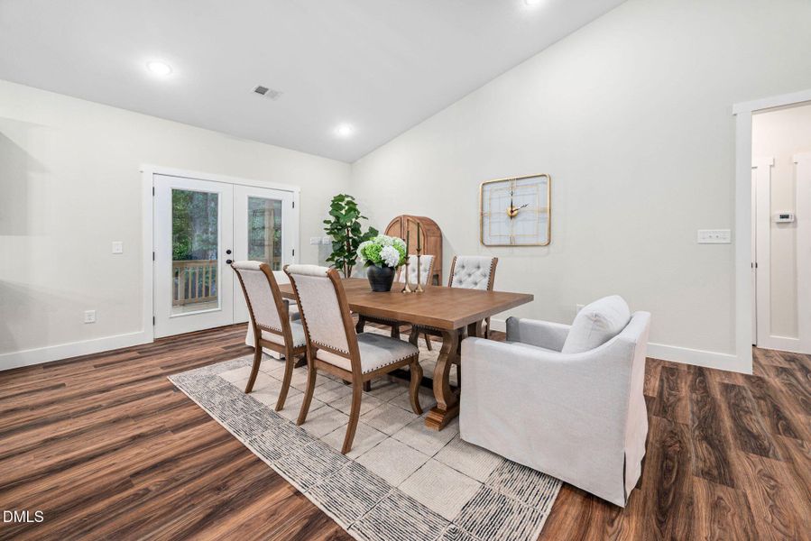 60-web-or-mls-139-clear-water-rd